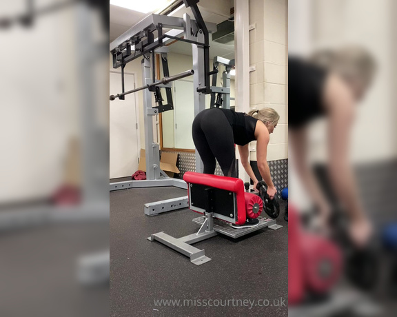 Miss Courtney aka Misscourtneym OnlyFans - At the gym! This is one of My favourite exercises But I’m devastated I forgot my headphones at home