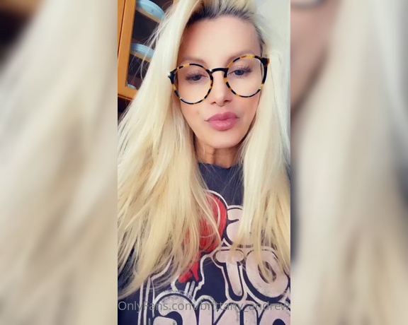 Brittany Andrews aka brittany_andrews - 06-04-2022 OnlyFans Video - Misstress Mommy needs your tribute to spoil her for A mani and pedi special treat I