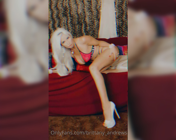 Brittany Andrews aka brittany_andrews - 07-26-2023 OnlyFans Video - Happy hump day Just flexing my sexy ass and legs in this BTS Photoshoot, Im sure