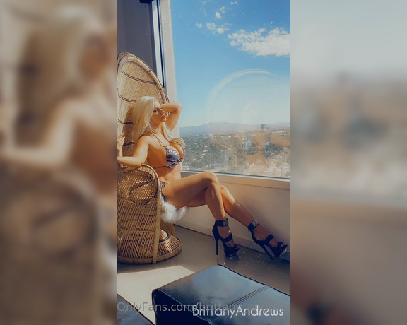 Brittany Andrews aka brittany_andrews - 12-01-2022 OnlyFans Video - It feels so good basking in the sun Come Here and Join Me as I pose