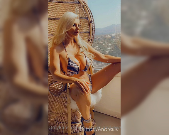 Brittany Andrews aka brittany_andrews - 12-01-2022 OnlyFans Video - It feels so good basking in the sun Come Here and Join Me as I pose