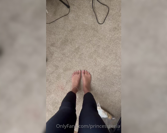 Goddess Nova aka goddessnova - 07-22-2022 OnlyFans Video - The biggest tipper gets to choose my next pedi color