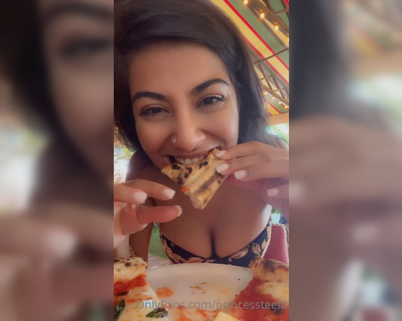 Goddess Nova aka goddessnova - 08-14-2022 OnlyFans Video - How do you like your pizza I like mine paid for