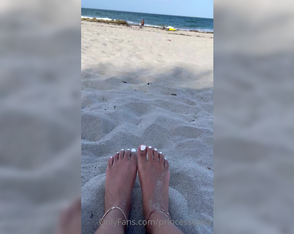 Goddess Nova aka goddessnova - 08-02-2022 OnlyFans Video - Beach feet make you weak