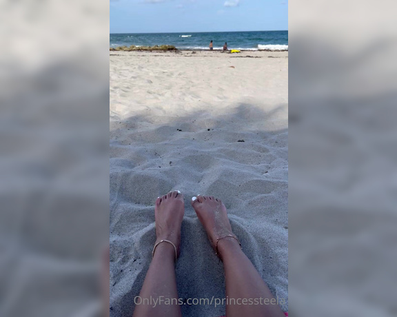 Goddess Nova aka goddessnova - 08-02-2022 OnlyFans Video - Beach feet make you weak