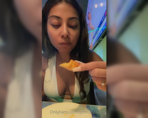 Goddess Nova aka goddessnova - 08-09-2022 OnlyFans Video - Dinner last night  whos gonna cover it_4aw9