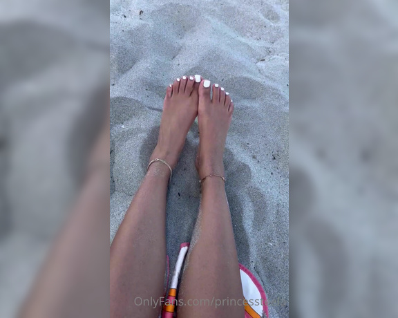 Goddess Nova aka goddessnova - 08-02-2022 OnlyFans Video - Who wants to volunteer to lick my feet clean for me