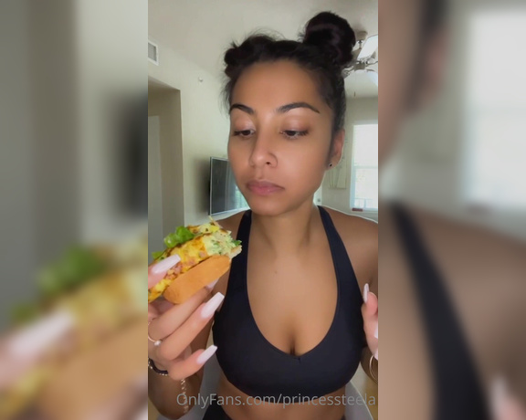 Goddess Nova aka goddessnova - 08-04-2022 OnlyFans Video - Watch me eat my post workout meal  sooo good