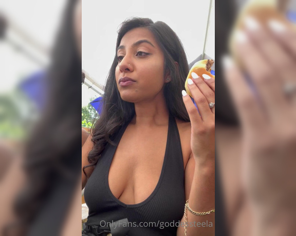 Goddess Nova aka goddessnova - 09-25-2022 OnlyFans Video - Food is a whole mood