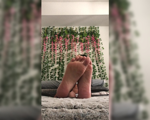 Goddess Nova aka goddessnova - 08-27-2022 OnlyFans Video - I know your secret  youre obsessed with my feet they make you weak