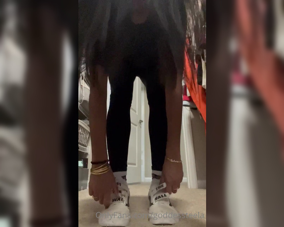 Goddess Nova aka goddessnova - 03-22-2023 OnlyFans Video - Over 2 hours at the gym and Im now offering up these stink socks and sneakers