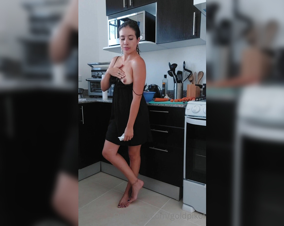 Miss Tess aka spicymisstess - 09-08-2022 OnlyFans Video - Fuck me in the kitchen