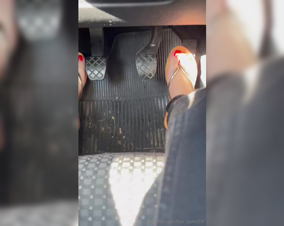 Flavsoles aka flav_soles19 - 12-19-2024 OnlyFans Video - 4 MINUTOS DIRIGINDO carro manual  assista esse vídeo imaginando que sua cara está no lugar