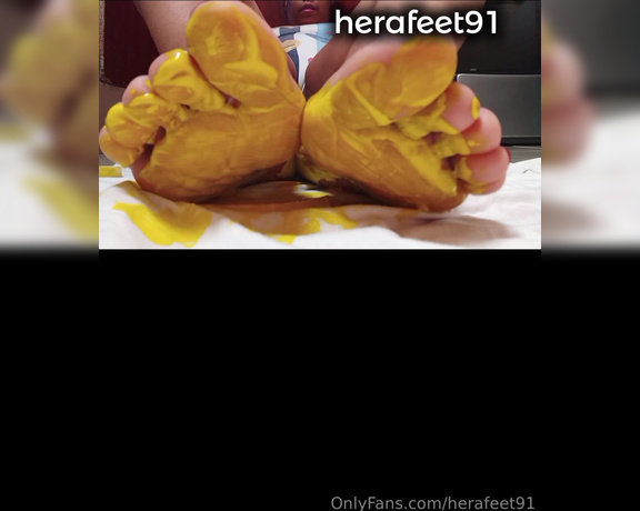 Herafeet91 aka herafeet91 - 09-27-2024 OnlyFans Video - This is how I want to play with you, massaging my feet with paint and then_rem4