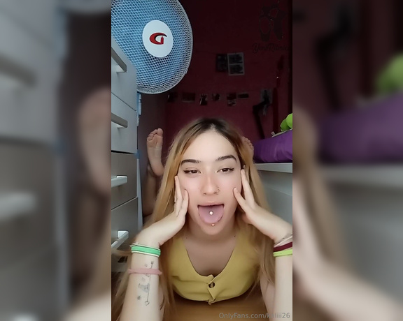 Kaliqueen aka kaliii26 - 04-08-2024 OnlyFans Video - Ángel sacando lengua