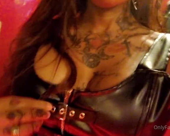 Mistress desideria godiva aka padronagodiva - 08-10-2022 OnlyFans Video - Buongiorno