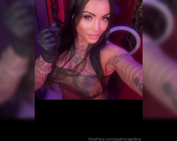 Mistress desideria godiva aka padronagodiva - 11-21-2024 OnlyFans Video - Squirting potente dell ancella