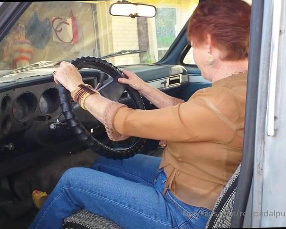 Real Pedal Pumping aka realpedalpumping - 08-30-2022 OnlyFans Video - Starting her hubbys rusty old Chevy Silverado but shes a very experienced mature pedal pumper