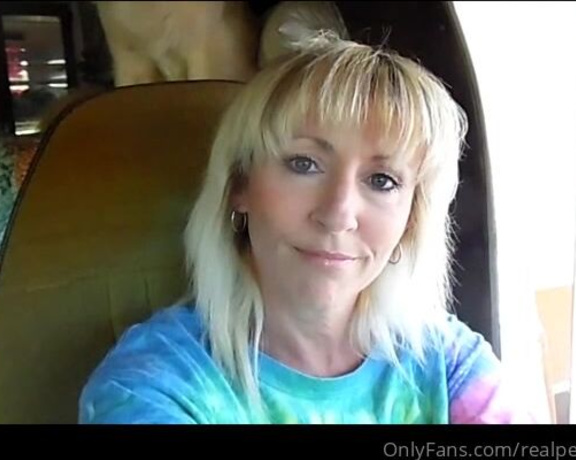 Real Pedal Pumping aka realpedalpumping - 09-04-2022 OnlyFans Video - By contrast to the last post This lady has an old RV with a flat battery_v7r2