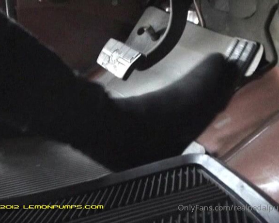 Real Pedal Pumping aka realpedalpumping - 02-23-2023 OnlyFans Video - Leaked realpedalpumping 94948