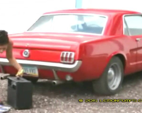 Real Pedal Pumping aka realpedalpumping - 05-15-2024 OnlyFans Video - Daddy gave his Pretty Princess a classic Mustang but she hasnt quite figured out cold starts