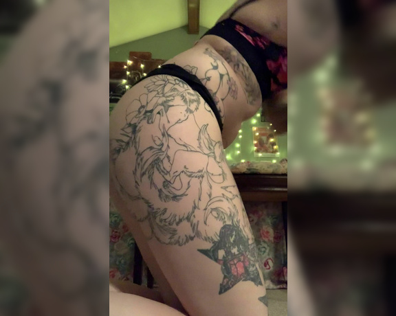 KIki Kitsune aka kiki_kitsune - 02-26-2020 OnlyFans Video - Tattoo tour request