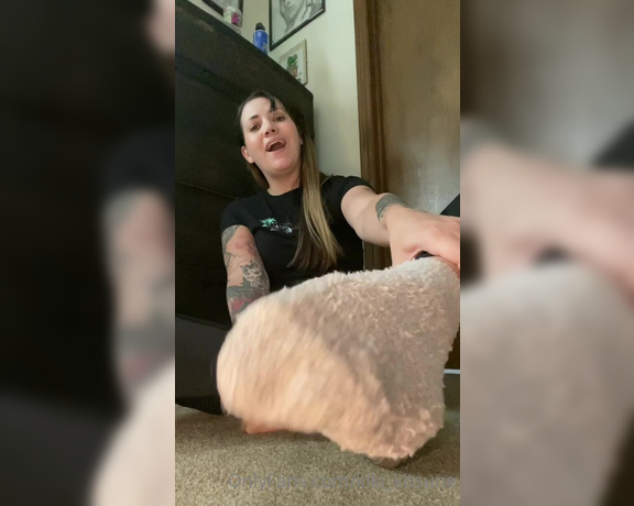 KIki Kitsune aka kiki_kitsune - 08-05-2021 OnlyFans Video - Smelly sock humiliationjoi This was a custom request and so fun