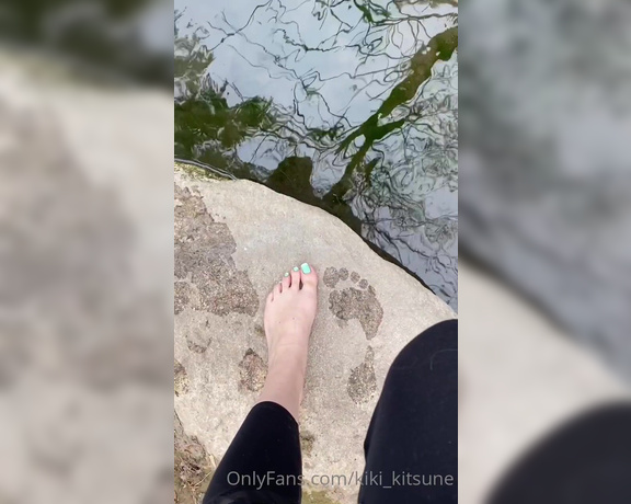 KIki Kitsune aka kiki_kitsune - 04-29-2022 OnlyFans Video - Finally bare foot season