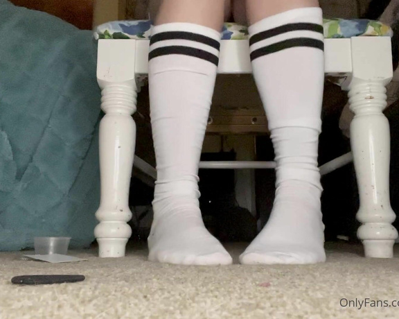 KIki Kitsune aka kiki_kitsune - 02-13-2023 OnlyFans Video - For my sock lovers I need to post more sock content Ill do better