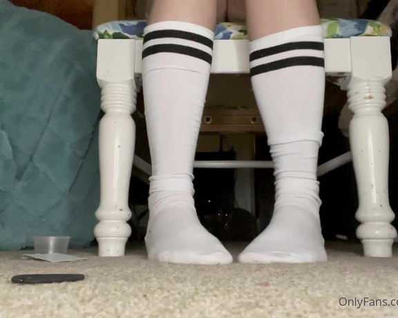 KIki Kitsune aka kiki_kitsune - 02-13-2023 OnlyFans Video - For my sock lovers I need to post more sock content Ill do better