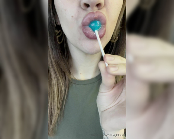 KIki Kitsune aka kiki_kitsune - 04-14-2024 OnlyFans Video - I always shy away from vore or eating content, but here is a little bit