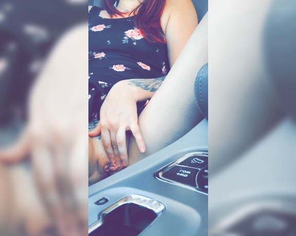 KIki Kitsune aka kiki_kitsune - 06-25-2020 OnlyFans Video - Little bit of car fun