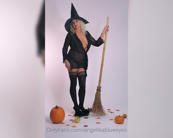 Angelika Blueyes aka angelikablueeyes - 10-24-2022 OnlyFans Video - Shooting per Halloween