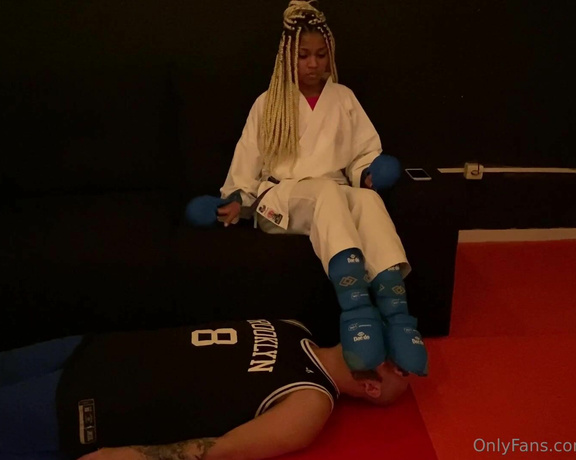 Erika Keylla aka kellfemdom - 04-15-2023 OnlyFans Video - after a workout nothing better than someone to smell my sweaty kimono feet