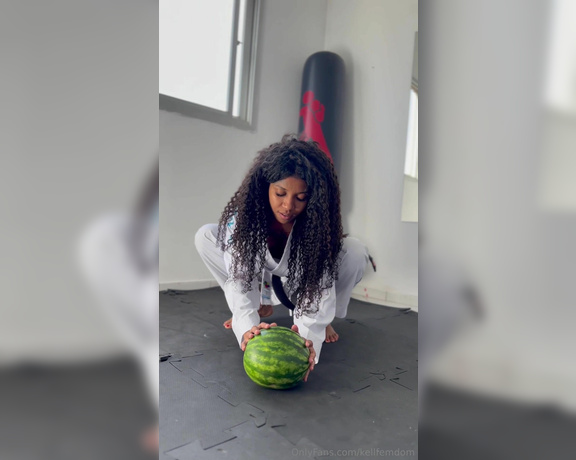 Erika Keylla aka kellfemdom - 08-30-2024 OnlyFans Video - watermelon Vs BLACK BELT