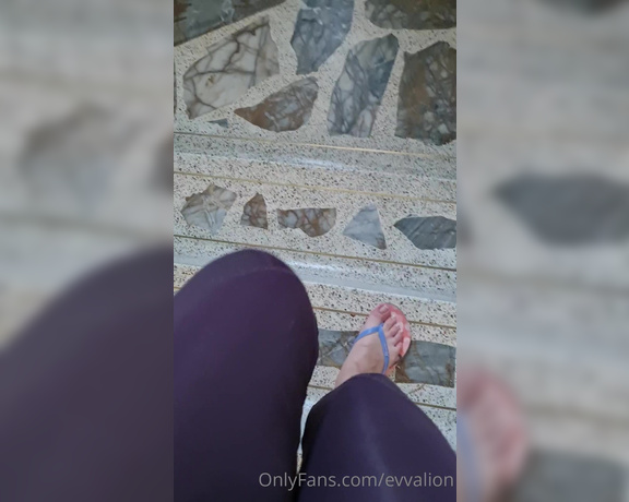 EvvaLion aka evvalion - 06-04-2021 OnlyFans Video - Hi footlovers My spa nails day