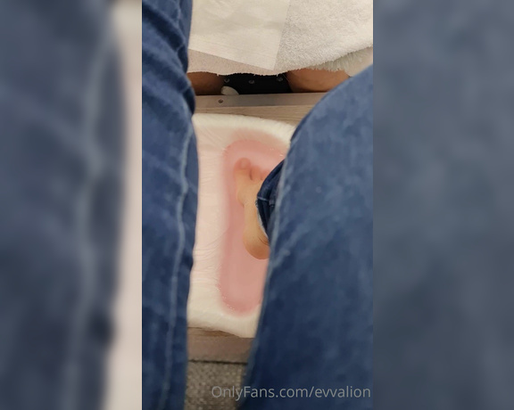 EvvaLion aka evvalion - 08-06-2021 OnlyFans Video - Hi loves, I was a spa nails day  yupiiiiii_4gjj