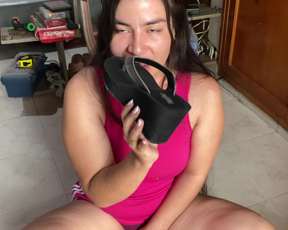 EvvaLion aka evvalion - 07-14-2024 OnlyFans Video - Please dont judge me but I love worship my dirty sandals