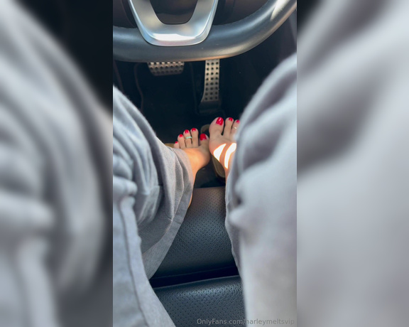 Harley Melts aka harleymeltsvip - 08-30-2024 OnlyFans Video - rate the new pedicure 1_10