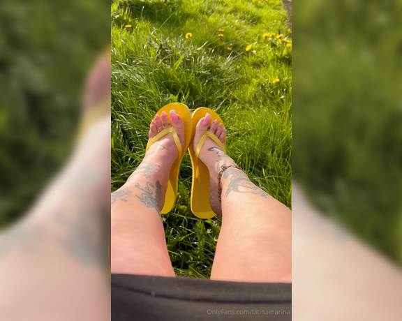 Latina Marina aka latinamarina - 04-16-2024 OnlyFans Video - Watch my pretty toes Basking in the sun