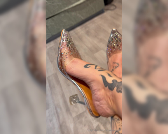 Latina Marina aka latinamarina - 12-03-2024 OnlyFans Video - Its also transparent Tuesday do you like my heels  swipe for min clip