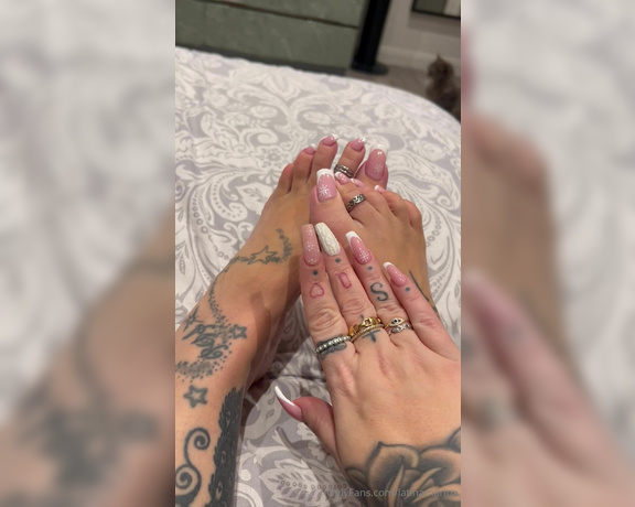 Latina Marina aka latinamarina - 11-30-2024 OnlyFans Video - The new mani pedi full set 110 Swipe for vids  Tip if u luv it