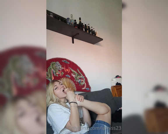 LaaMiss23 aka lamiss23 - 07-13-2022 OnlyFans Video - Una bella leccata di piedi solo per voi