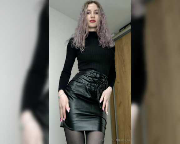 LittleKiss_ka aka littlekiss_ka - 09-19-2023 OnlyFans Video - Do you want to squeeze my ass