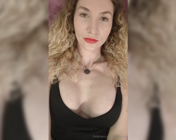 LittleKiss_ka aka littlekiss_ka - 06-21-2024 OnlyFans Video - Do you like being on top