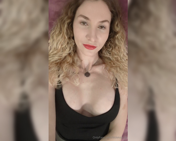 LittleKiss_ka aka littlekiss_ka - 06-21-2024 OnlyFans Video - Do you like being on top