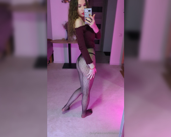 LittleKiss_ka aka littlekiss_ka - 07-14-2024 OnlyFans Video - Like it if you want to spank