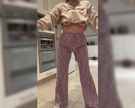 Myassisforyou aka myassisforyou - 11-17-2021 OnlyFans Video - Who loves my NEW PANTS amp TITTIES