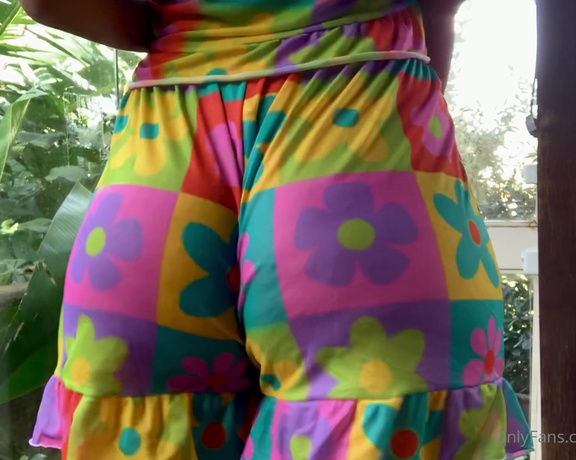 Goddess Dri aka goddessdri - 06-27-2022 OnlyFans Video - My big butt swallowing these shorts  doesnt it make you want to do whatever I