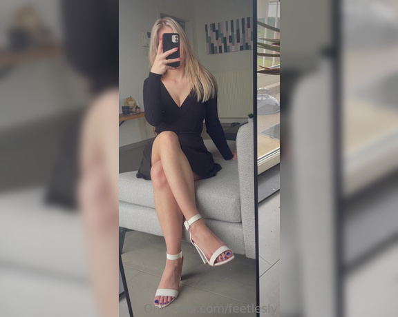 Goddess Lesly aka leslyfeet - 03-12-2023 OnlyFans Video - Would you let me dominate you